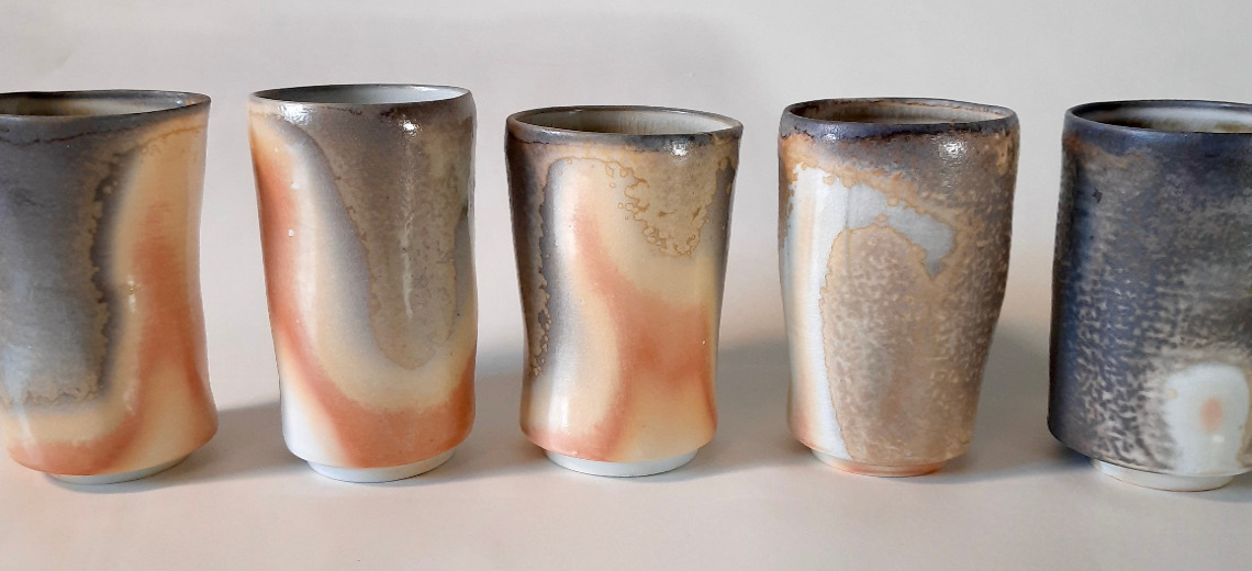 Thomas Cadith (87), grès, porcelaine, cuisson au bois.
